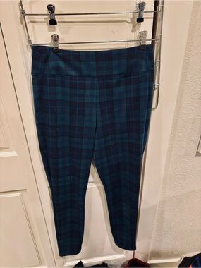 Vintage Gap women’s Dark Teal and Navy Plaid Slim Pants size M